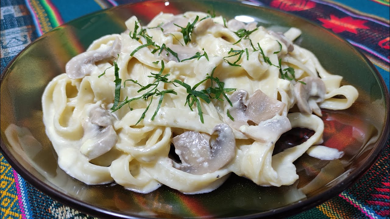 🍝 Pasta cremosa con pollo y champiñones