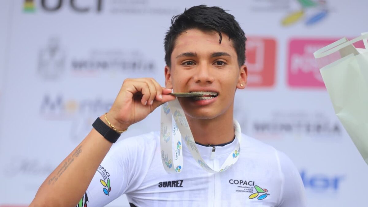 Juan-Esteban-Sanchez-campeon-panamericano-juvenil-de-ruta.-Campeoanto-Panamericano-2026-1.-Foto-Federacion-Colombiana-de-ciclismo-1200x675