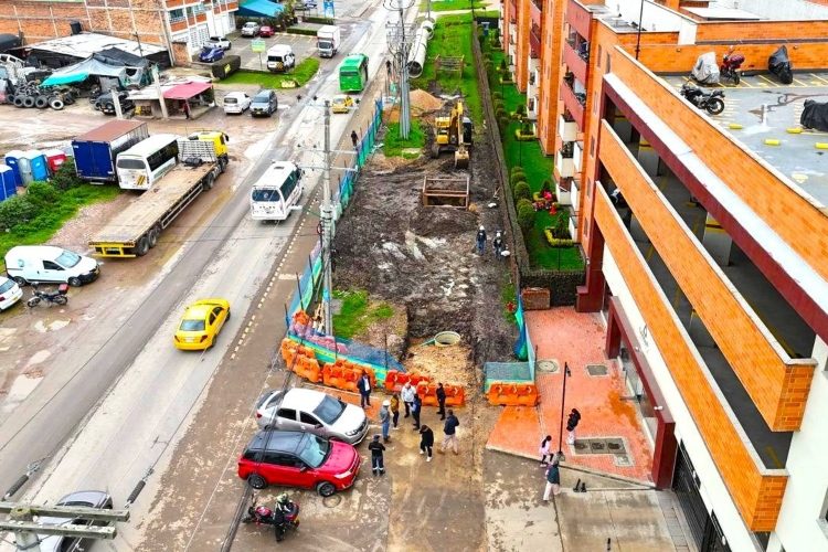 Mas-de-22.000-habitantes-se-beneficiaran-con-el-Colector-Pluvial-de-la-Calle-4-en-Zipaquira-1200x720