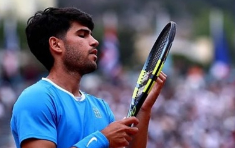 Carlos Alcaraz anuncia su retiro de Roland Garros por problemas físicos