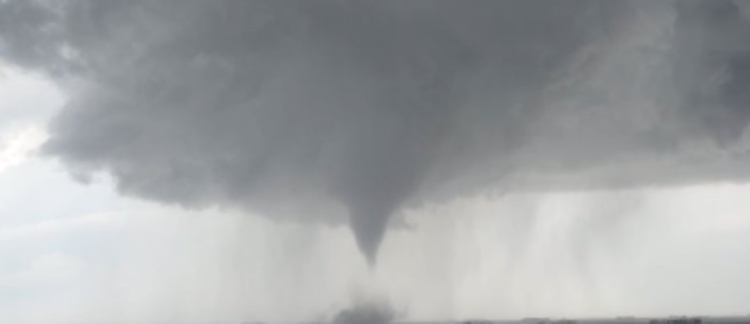 Cazadores de tormentas registran el inicio de una semana de tornados y clima extremo en Minnesota