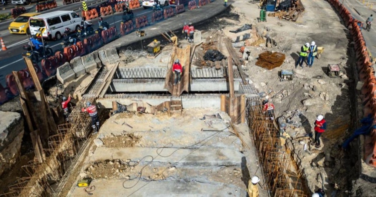 Cierres nocturnos totales por montaje de nuevo puente peatonal en la calle 4G