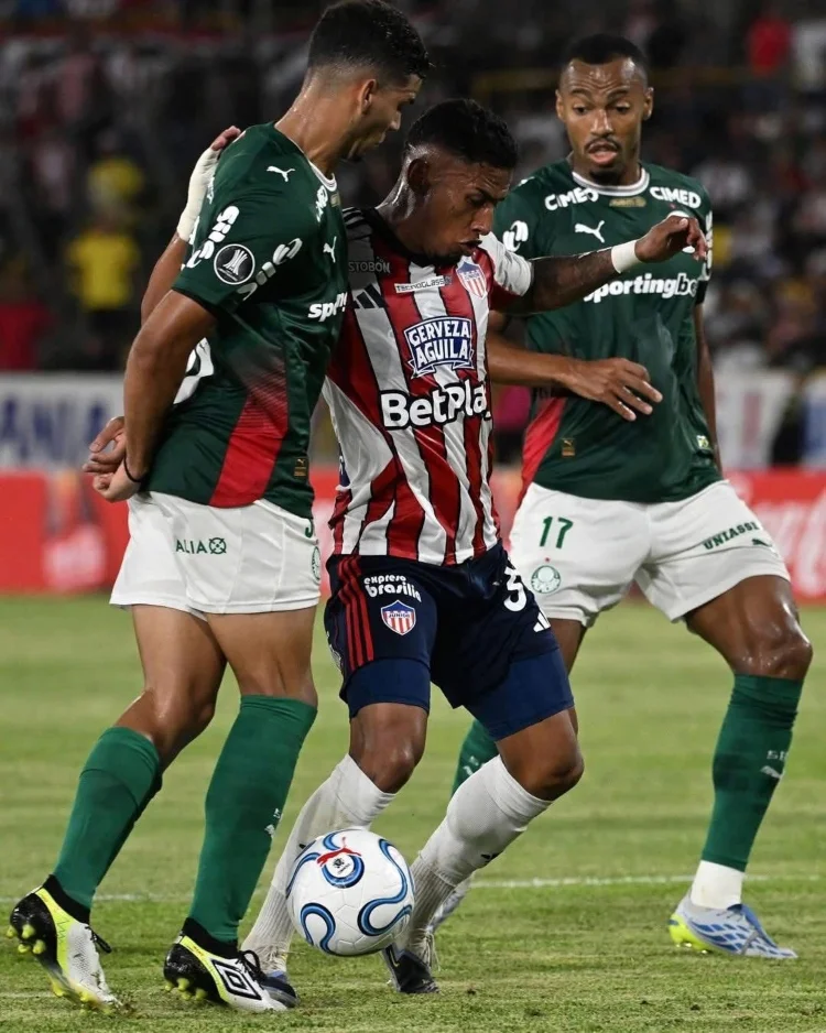 El conjunto barranquillero se fue en ventaja con gol de Teófilo Gutiérrez, pero no logró sostener e