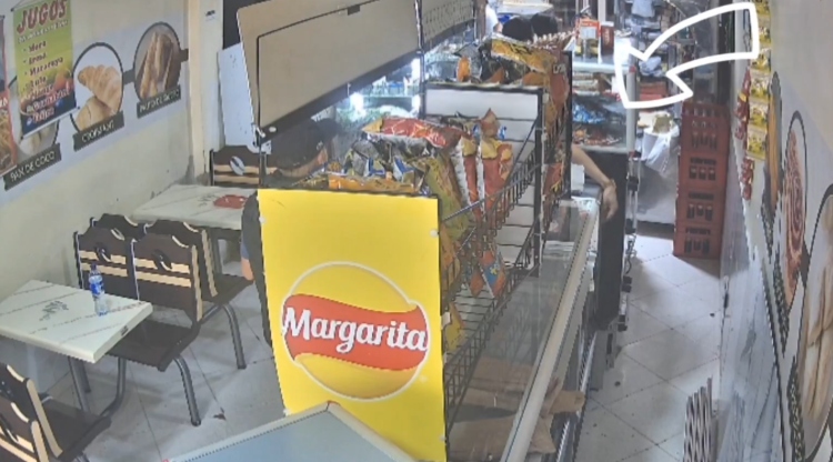 Esto se sabe de los delincuentes que asaltaron reconocida panadería en el barrio La Soledad