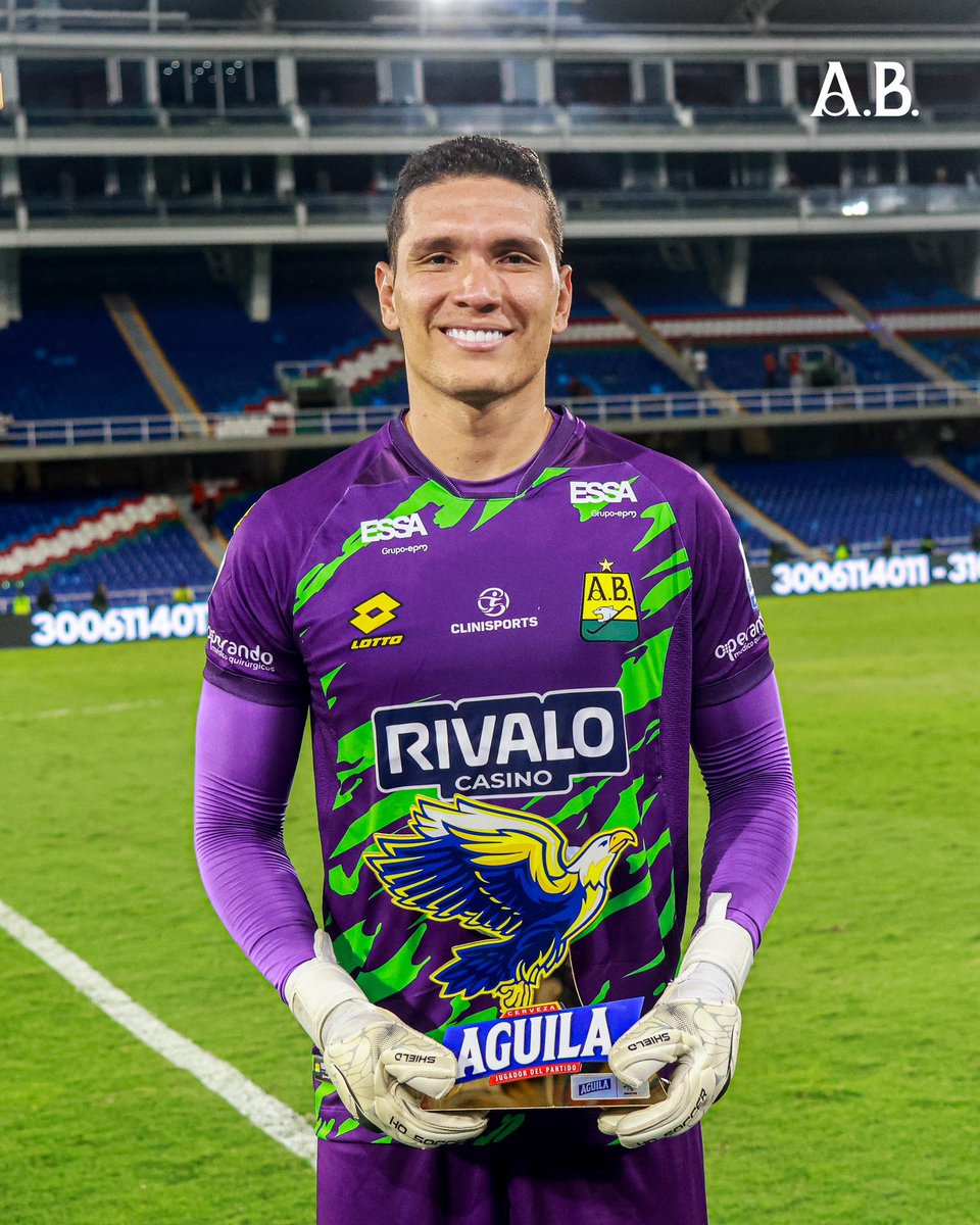 Aldair Quintana fue figura en Copa Libertadores con atajadas espectaculares frente a Rosario Central. Conoce cómo salvó a su equipo.