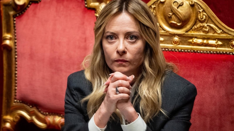 Meloni defiende la autonomía de la Iglesia y califica como «inaceptables» las presiones de Trump