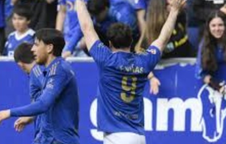 Real Oviedo y Villarreal empatan 1-1 en un duelo intenso
