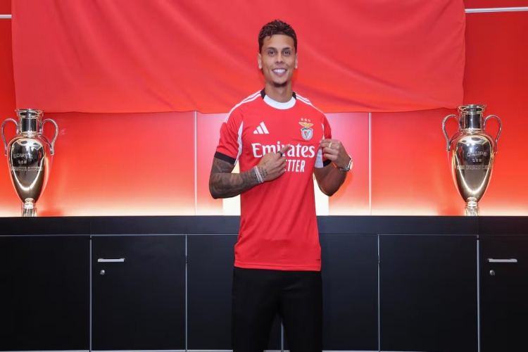 Richard Ríos destaca su ambición en Europa