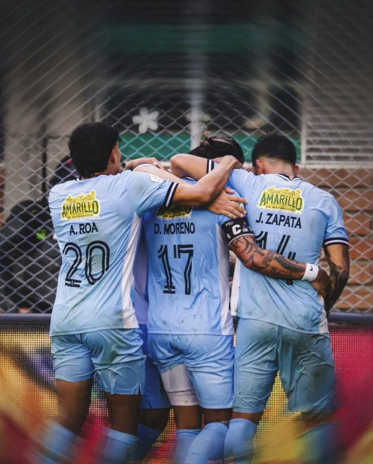 Un gol en los minutos finales cambió el destino del partido, aseguró la clasificación de Once Caldas