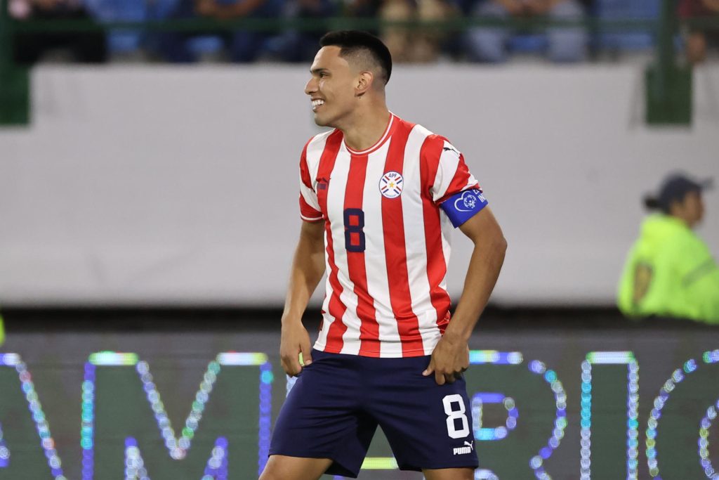 Diego Gómez, socio de Messi en Inter, encabeza lista de Paraguay para los Juegos Olímpicos