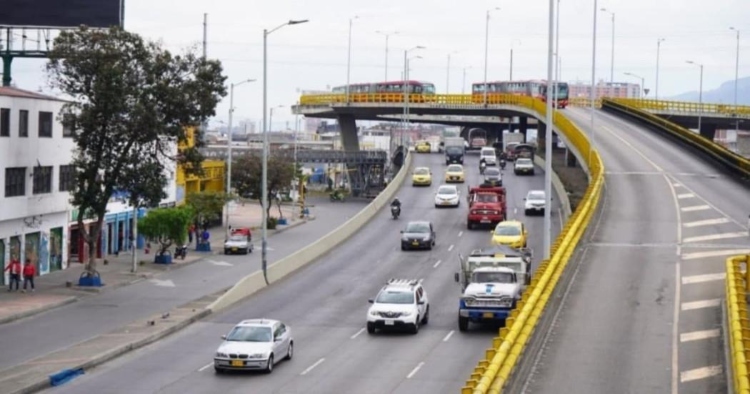 Accidentes en la NQS y Autopista Norte generan fuertes represamientos en el inicio de la jornada en