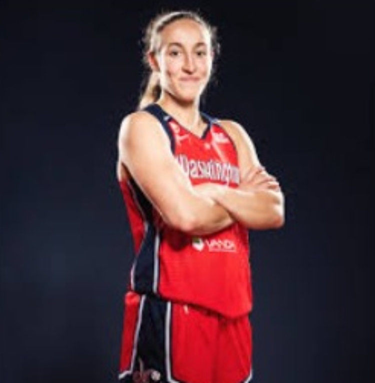 Alicia Flórez brilla en la WNBA con un debut espectacular