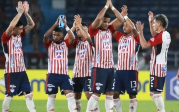 Junior complicó su futuro internacional tras derrota ante Cerro Porteño