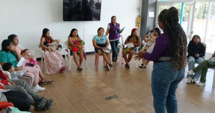 Las mujeres del Pueblo Emberá Dobida lideran mesas de diálogo