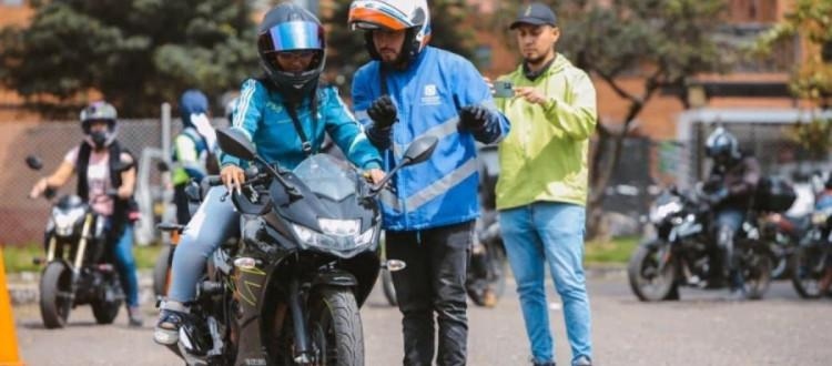 Puente Aranda empodera a mujeres conductoras mediante una jornada de liderazgo y seguridad vial en e