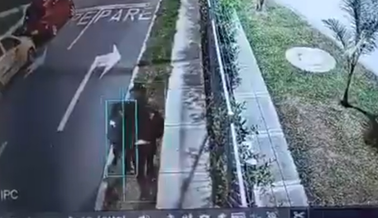 Un intento de feminicidio captado por cámaras de seguridad en Cali genera alerta por el paradero del