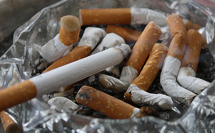 geralt-cigarettes-83571_1920 (1)