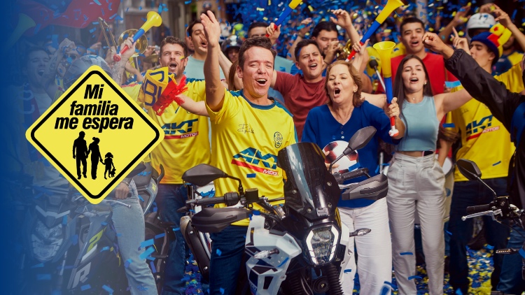 AKT Motos hace un llamado a la movilidad segura durante la temporada de fútbol y celebraciones (1)