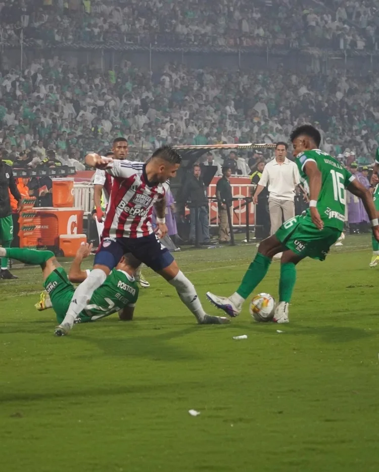 Aunque Atlético Nacional logró imponerse en el partido de vuelta disputado en Medellín, la amplia v