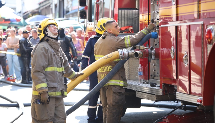 El Cuerpo Oficial de Bomberos de Bogotá consolida su liderazgo