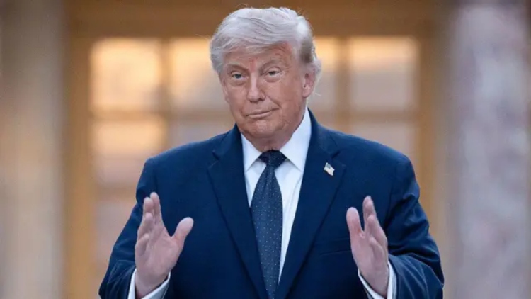 El presidente Donald Trump ordena una investigación federal contra las corporaciones petroleras