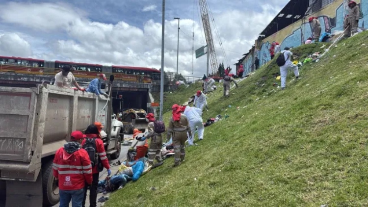 La Alcaldía de Bogotá recupera más de 200 metros cuadrados de espacio público