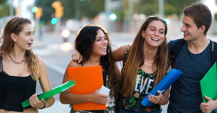 La Consejería de Relaciones Internacionales de Bogotá difunde becas