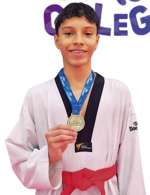 Valle del Cauca domina taekwondo Intercolegiados 2026