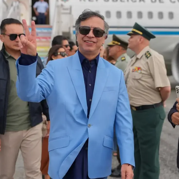petro-llegoa-roma-para-reunirse-con-el-papa-leon-xiv-696x696