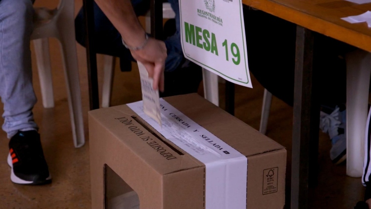 ¿Se puede cambiar el puesto de votación en Bogotá para la segunda vuelta_