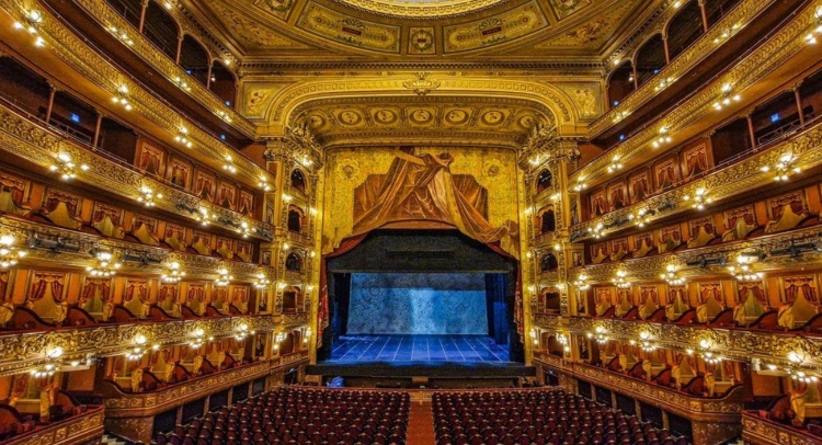 El Teatro El Ensueño recibe el concierto 'Flores del Asfalto'