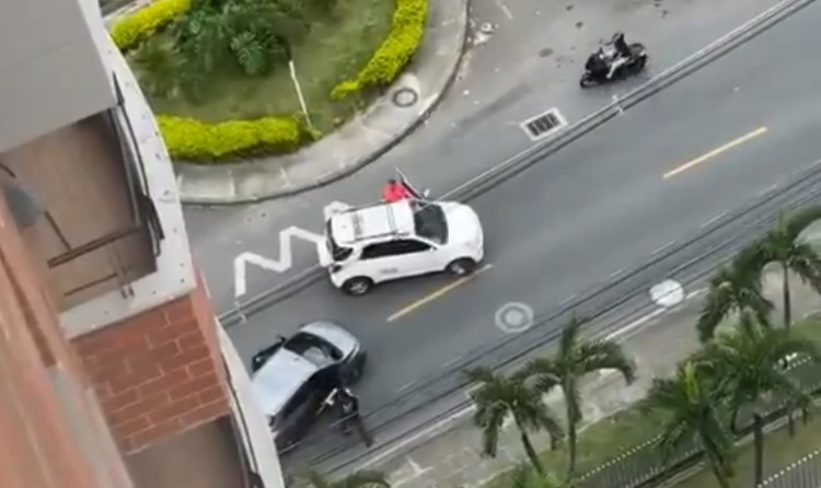 Un intenso intercambio de disparos genera pánico en el sector de la Loma del Indio en Medellín
