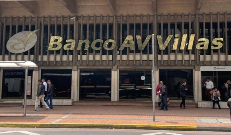 Una ciudadana denuncia el vaciado de su cuenta en Av Villas y la falta de respuesta efectiva