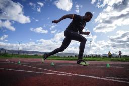 ronal-longa-rompe-records-en-el-panamericano-de-atletismo