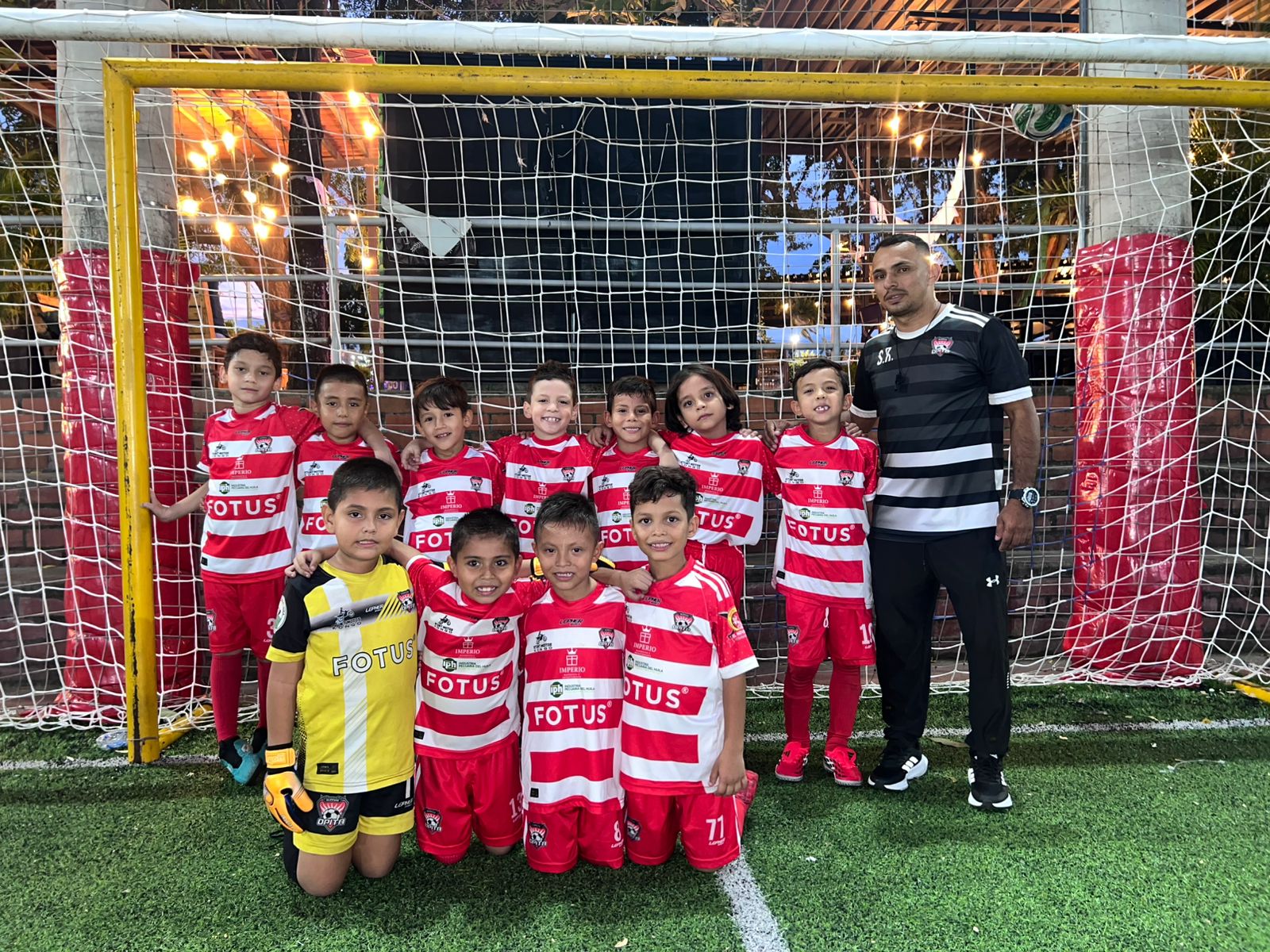 FORMACIÓN DE CAMPEONES