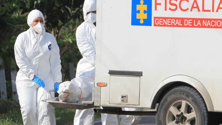 Dos policías pierden la vida durante un ataque armado