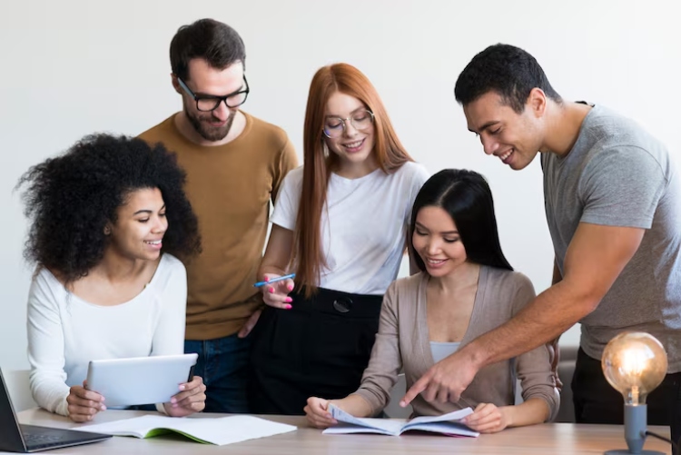 El IPES abre convocatoria técnica gratuita con incentivo económico para jóvenes de la economía popul