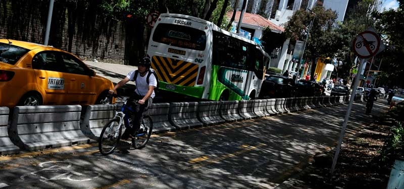 El IPES y el INPEC recuperan más de 9.400 metros cuadrados en plazas de mercado