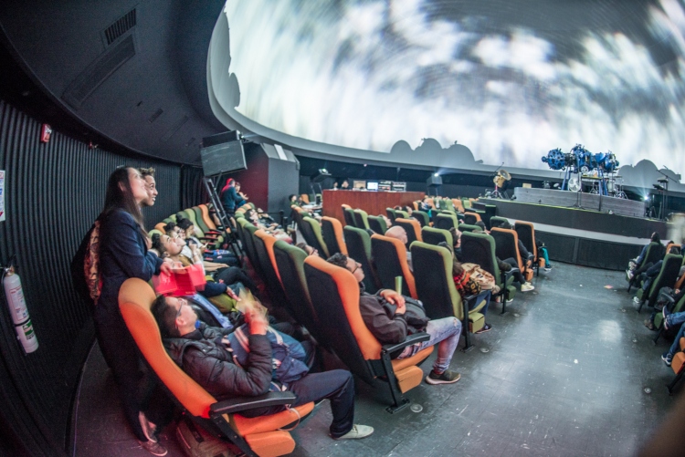 El Planetario de Bogotá presenta el show inmersivo 'Universo Cuántico'