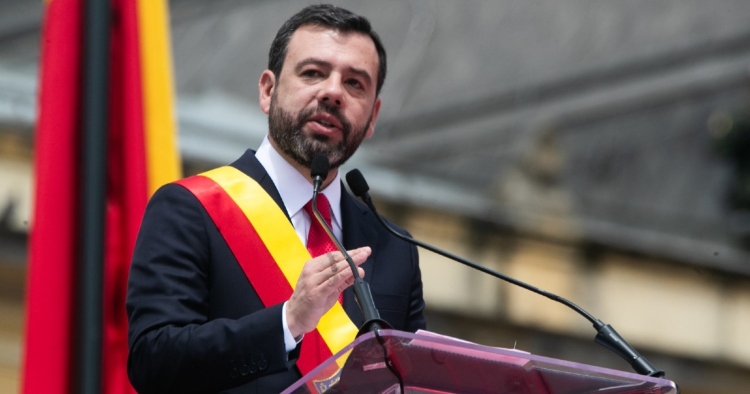 El alcalde Carlos Fernando Galán firmó el Decreto 290