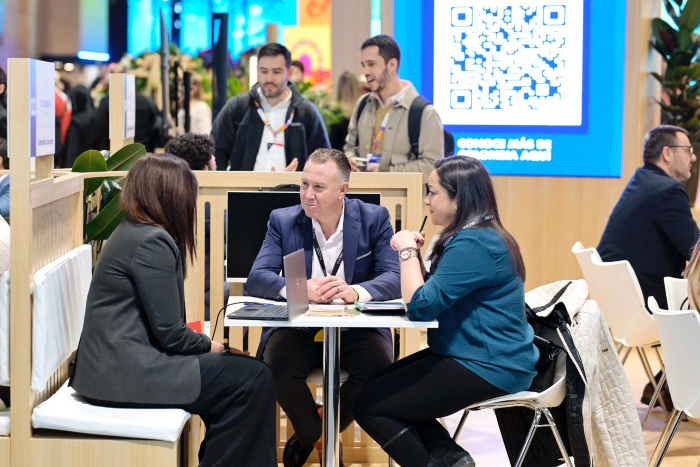 FITUR1