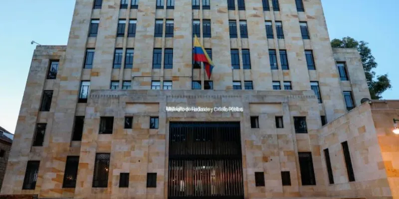 Fachada-Minhacienda(Presidencia).jpg