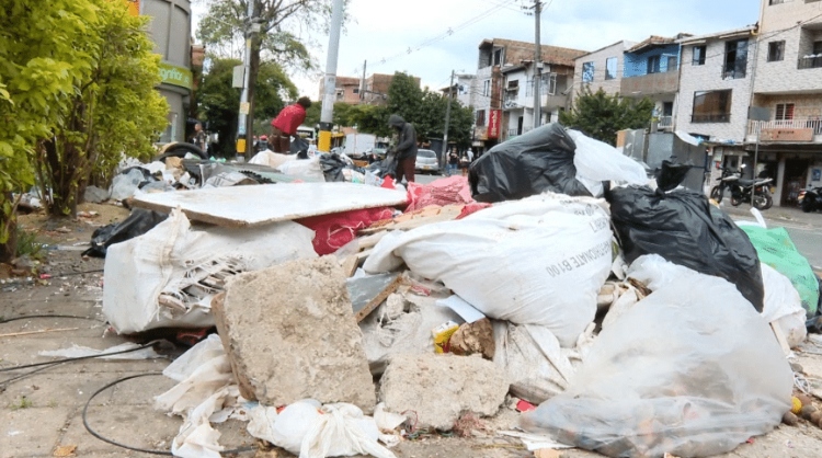 La UAESP habilita canales digitales y telefónicos para reportar la acumulación de basura