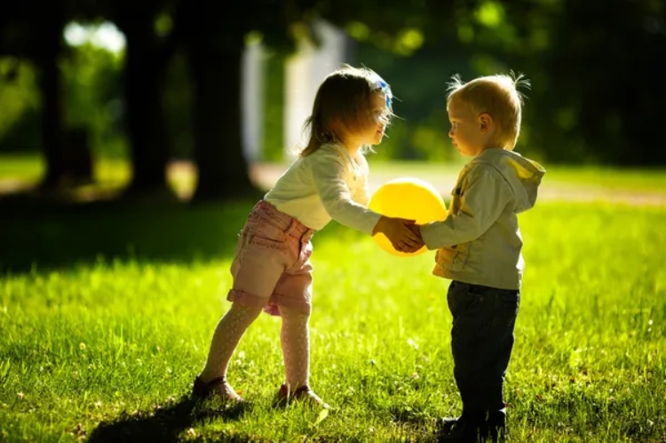 Niñas y niños de los Centros Proteger disfrutan de una jornada recreativa