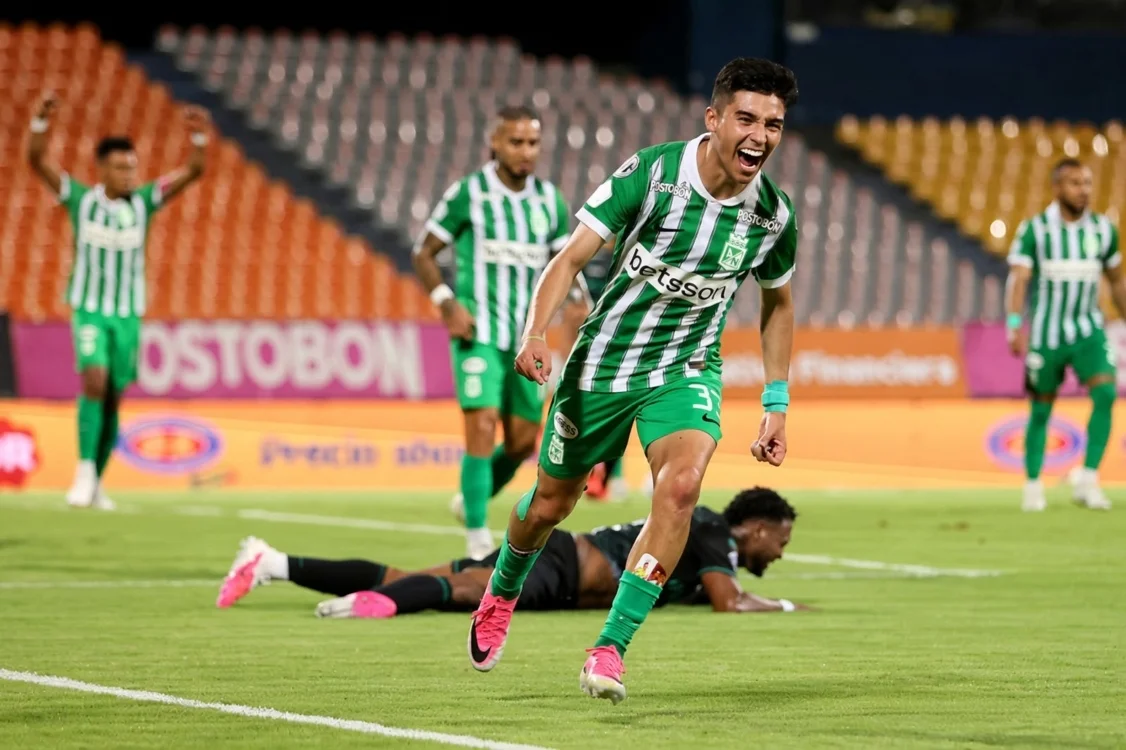Atlético Nacional mostró superioridad y efectividad para imponerse 3-0 ante el Deportivo Cali en el
