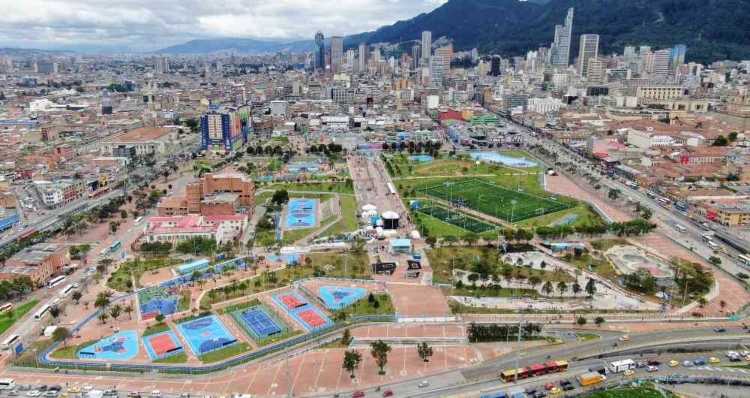 La Alcaldía Local de Kennedy renueva más de 2.200 metros cuadrados de espacio público en el barrio L