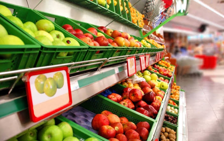 La Alcaldía Local de Kennedy sella una bodega de alimentos por invadir el espacio público y alterar