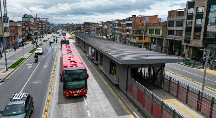 La Alcaldía de Bogotá y TransMilenio analizan la propuesta de ampliar el tiempo para los transbordos